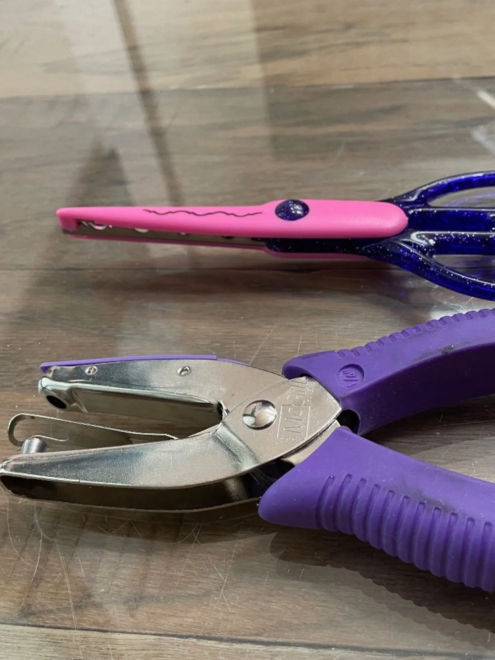 Set of 2 Scrapbooking Tools
